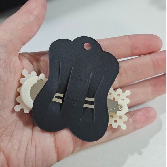 Contemporary Preppy White Faux Pearl Geometric Rectangle Hair Clip Barette - Picture 5 of 7